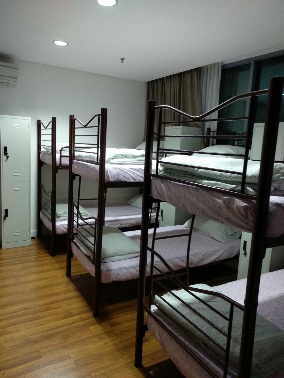 A Pousada Twin Towers Dorms Kuala Lumpur Exterior foto